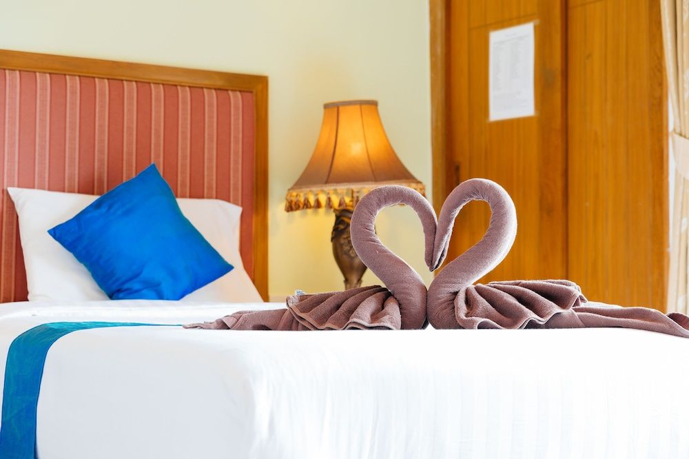 Thipurai Beach Hotel Superior Double Room 2