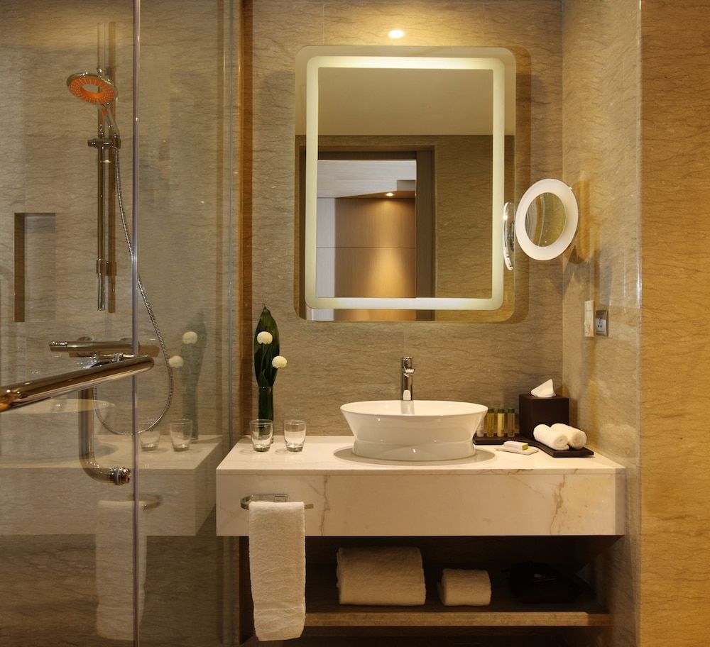 DoubleTree by Hilton Jakarta - Diponegoro Room, 2 Twin Beds 4