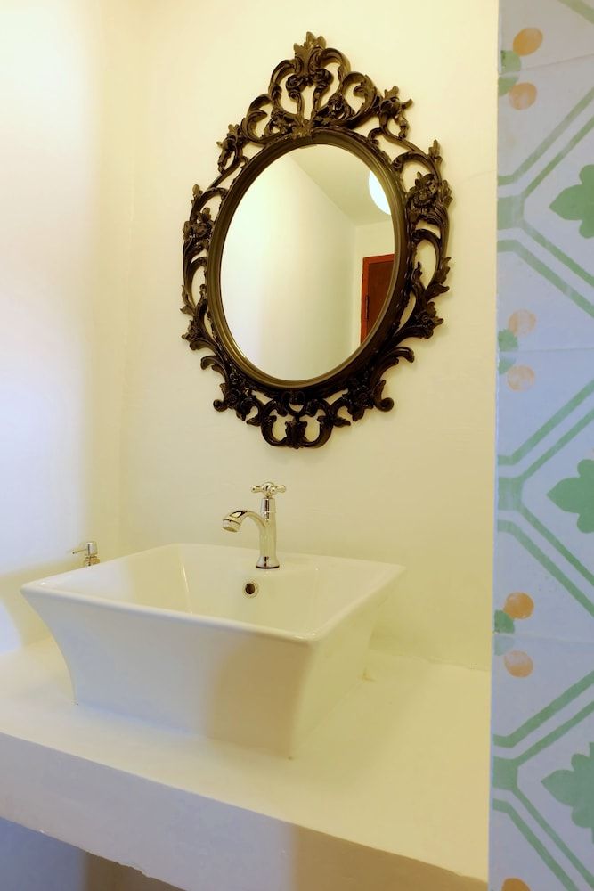 Riad Hua Hin Hotel Sleeping Cat 5