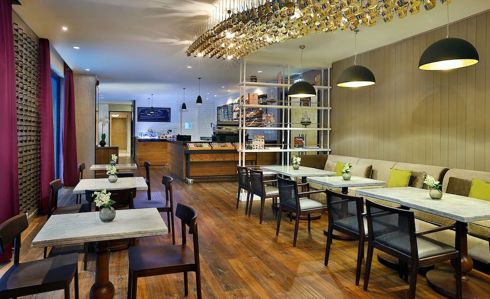Cafe