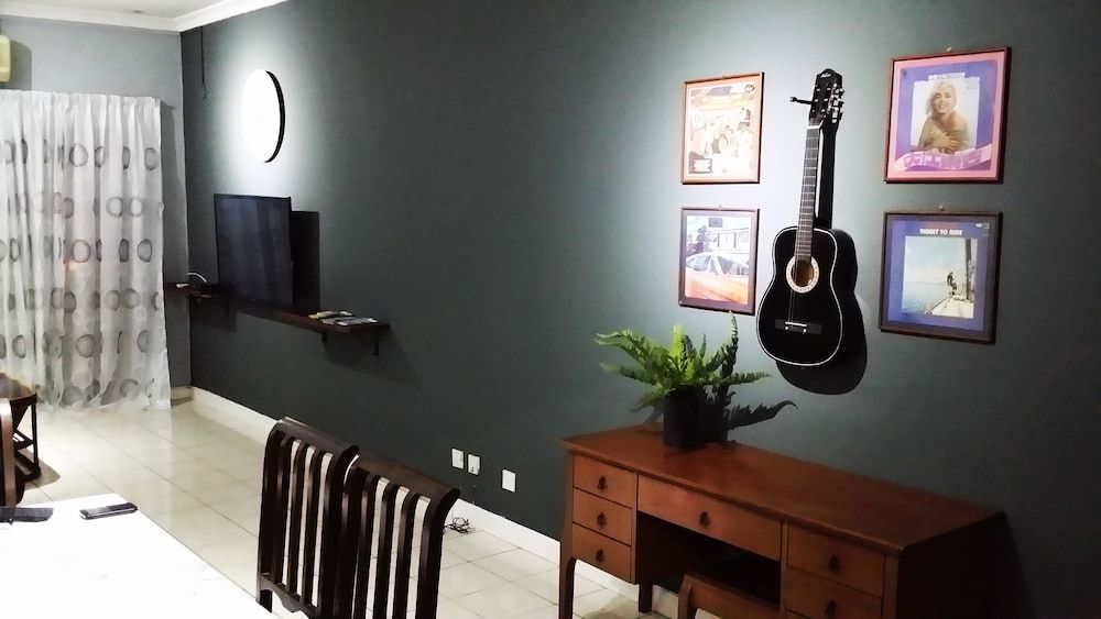 Condo, 3 Bedrooms (Waterfront View)