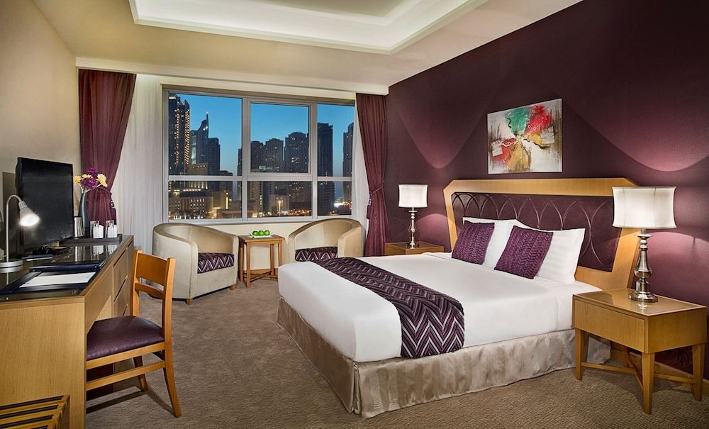 undefined ARMADA  AVENUE HOTEL 4