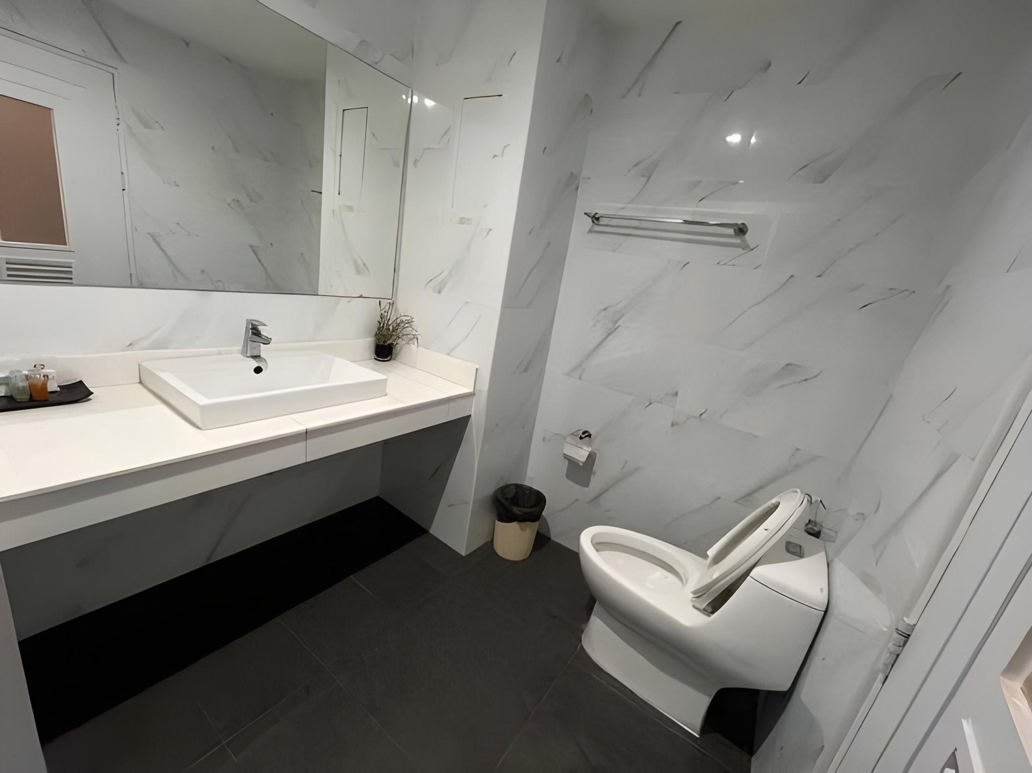 Sunday Platinum Suites Superior Twin 2