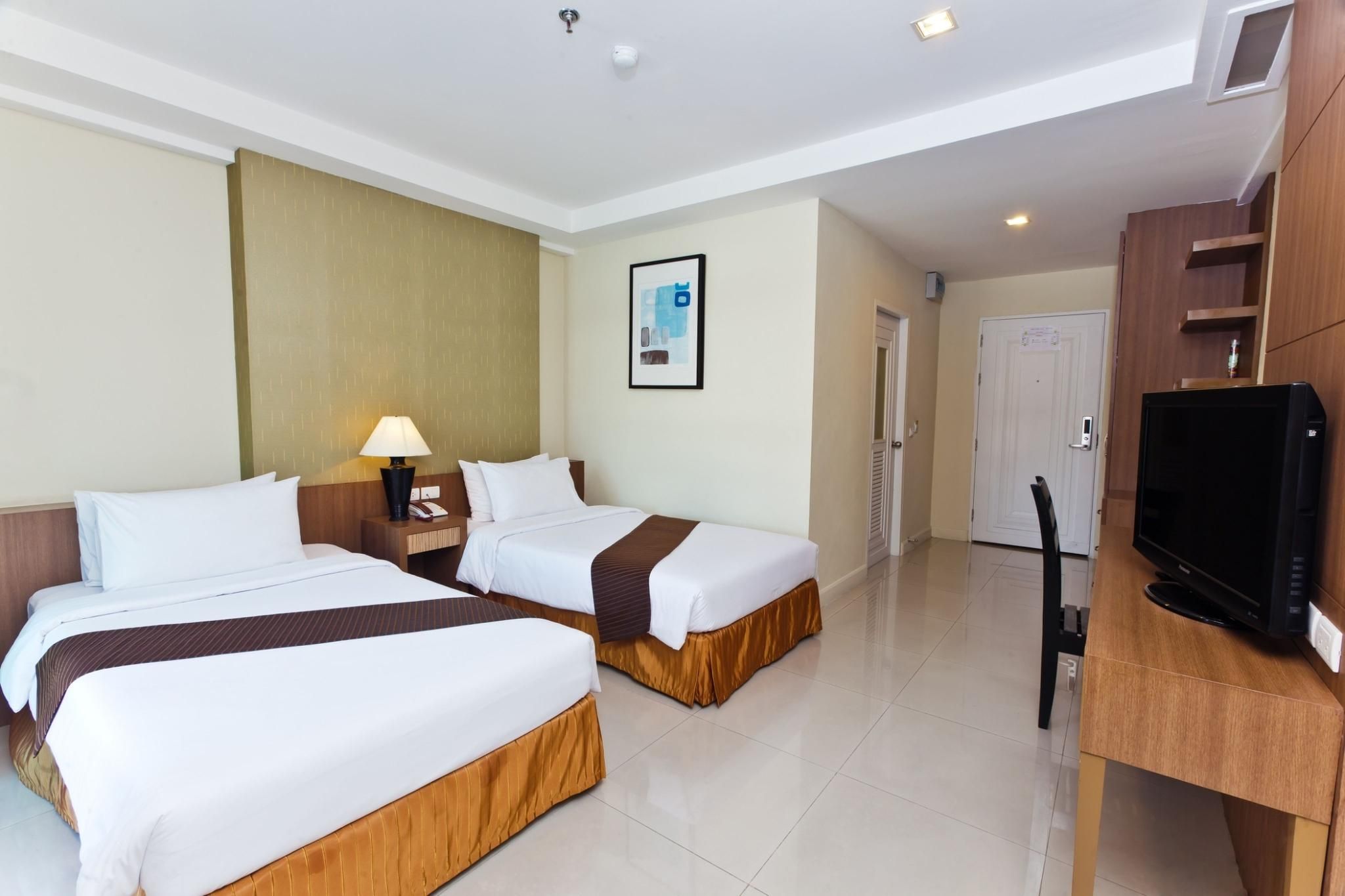 Sunday Platinum Suites Superior Twin