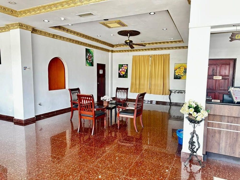 undefined Baron Hotel 4