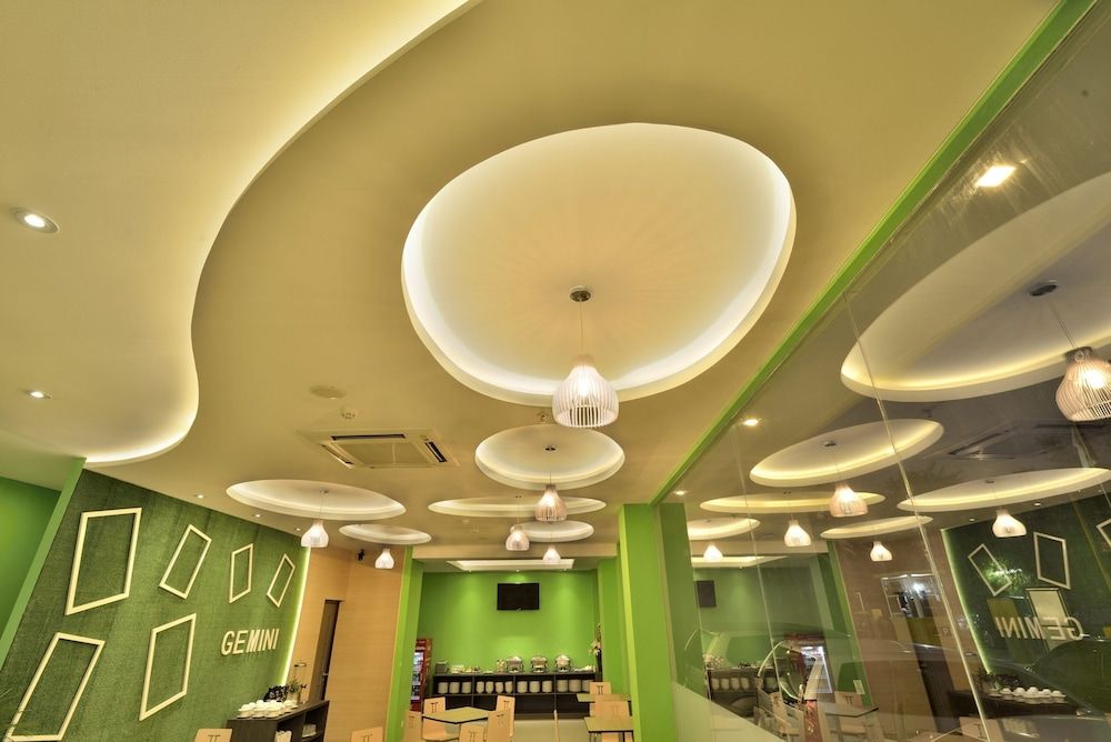 undefined Zodiak MT Haryono by KAGUM Hotels 6