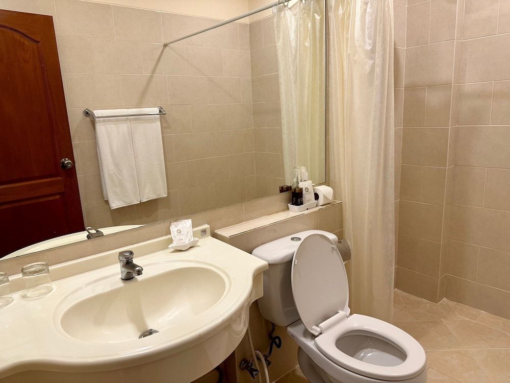 Calypzo Bangkok Superior Room 17