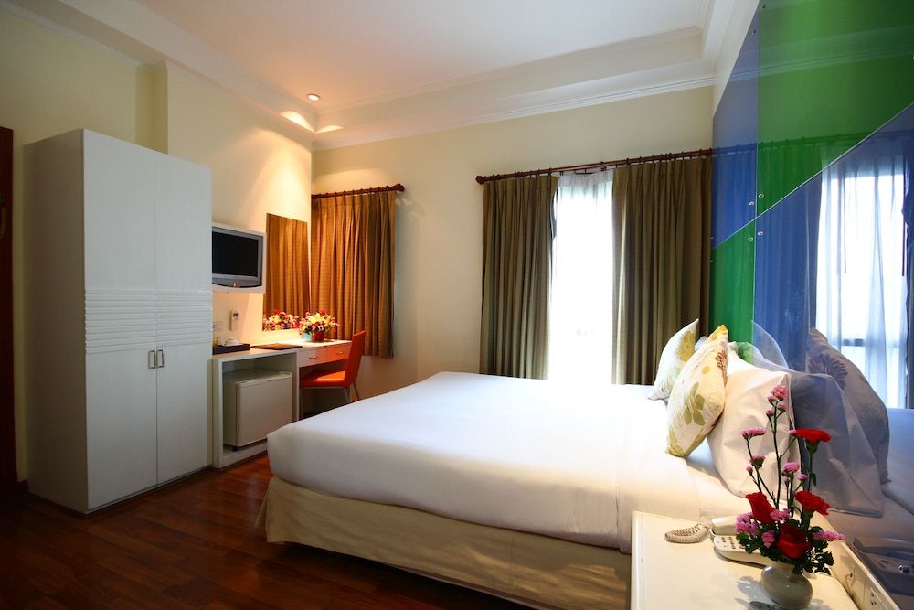 Calypzo Bangkok Superior Room 7