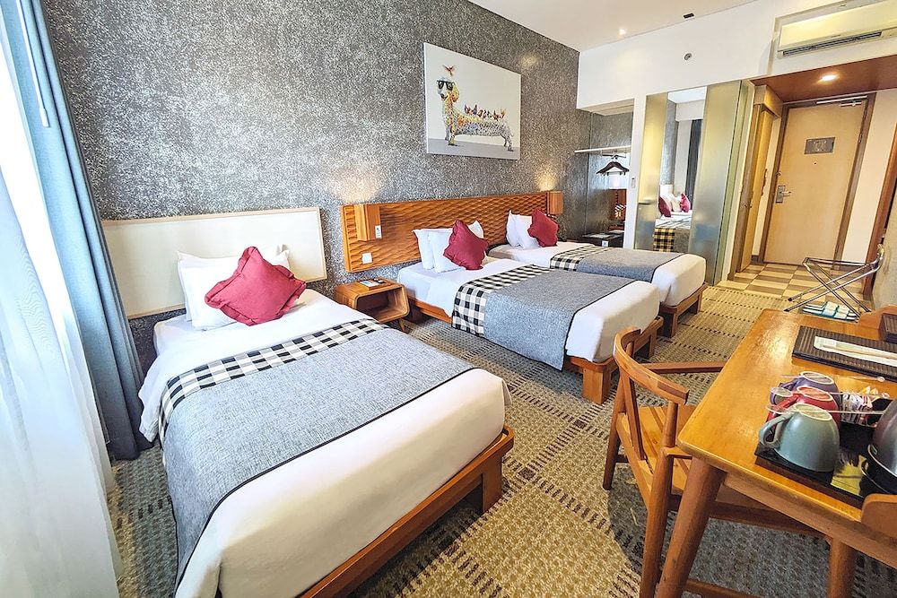 Deluxe Triple Room (Stylish)