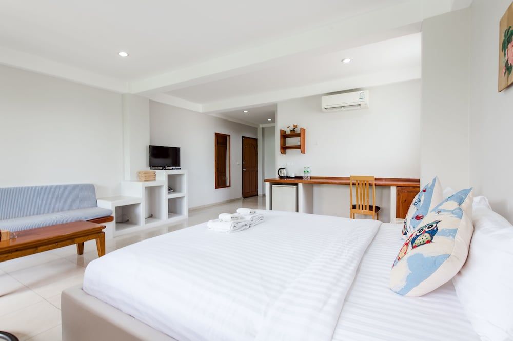 Prinz Garden Villa Hua Hin Deluxe Double Room 9