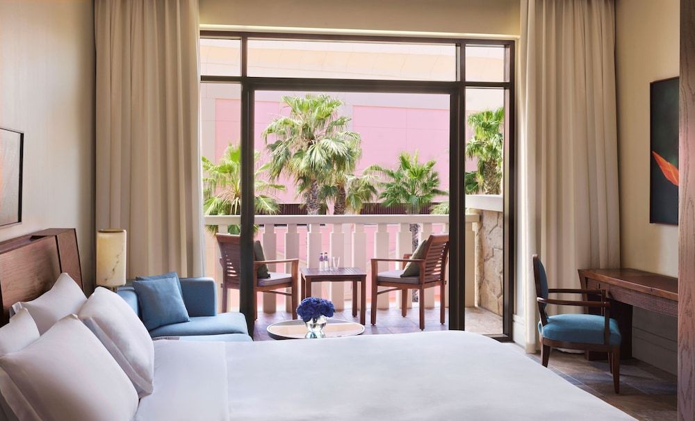 Luxury Room, 1 King Bed, Balcony (Palm View)