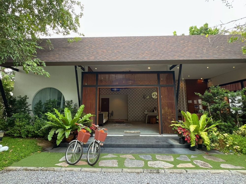 undefined Cae Villa 2