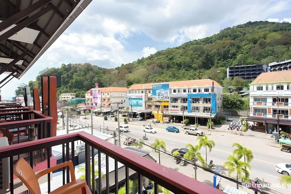 undefined The Haleeva Aonang 4