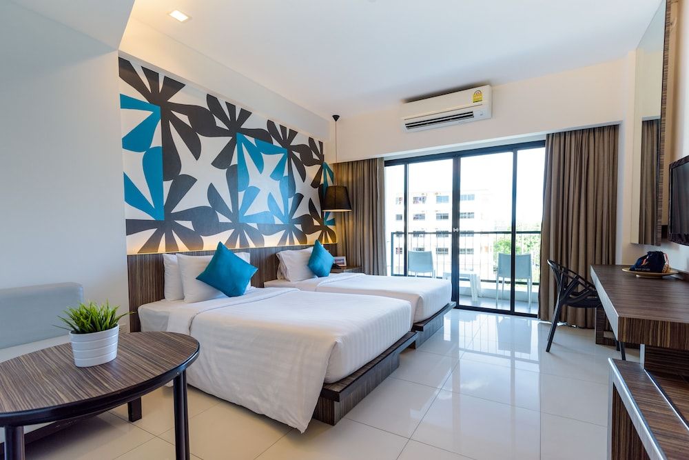 Hotel J Residence Deluxe Twin Room