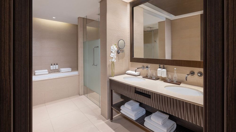 undefined Anantara The Palm Dubai Resort 8