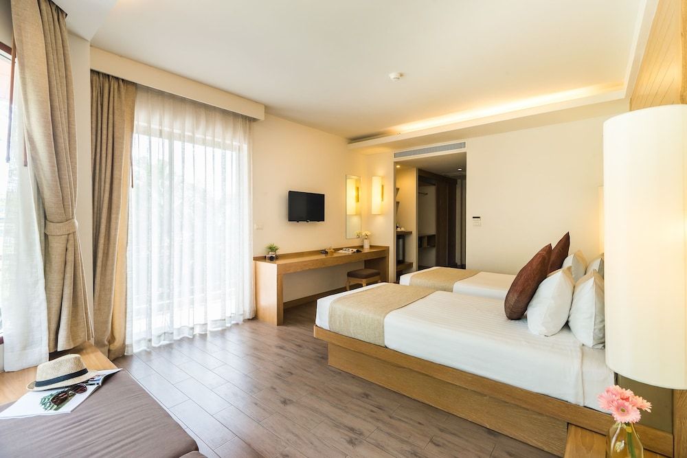 Ayrest Hotel Superior Twin  - Free Transfer to Hua Hin Beach