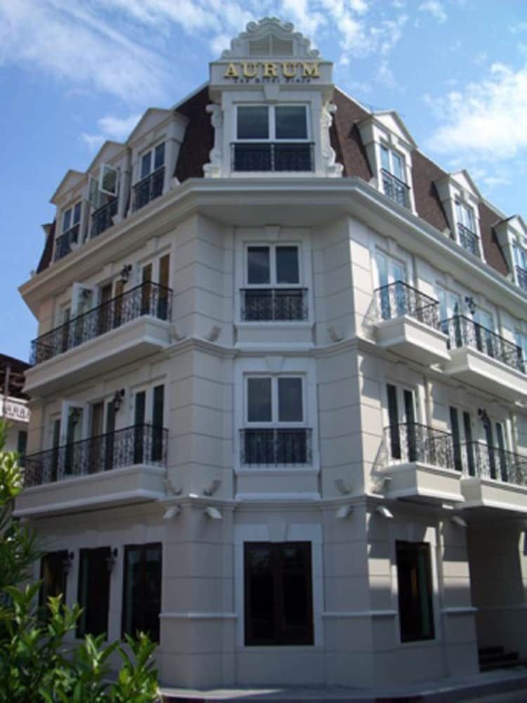 undefined Aurum The River Place 4