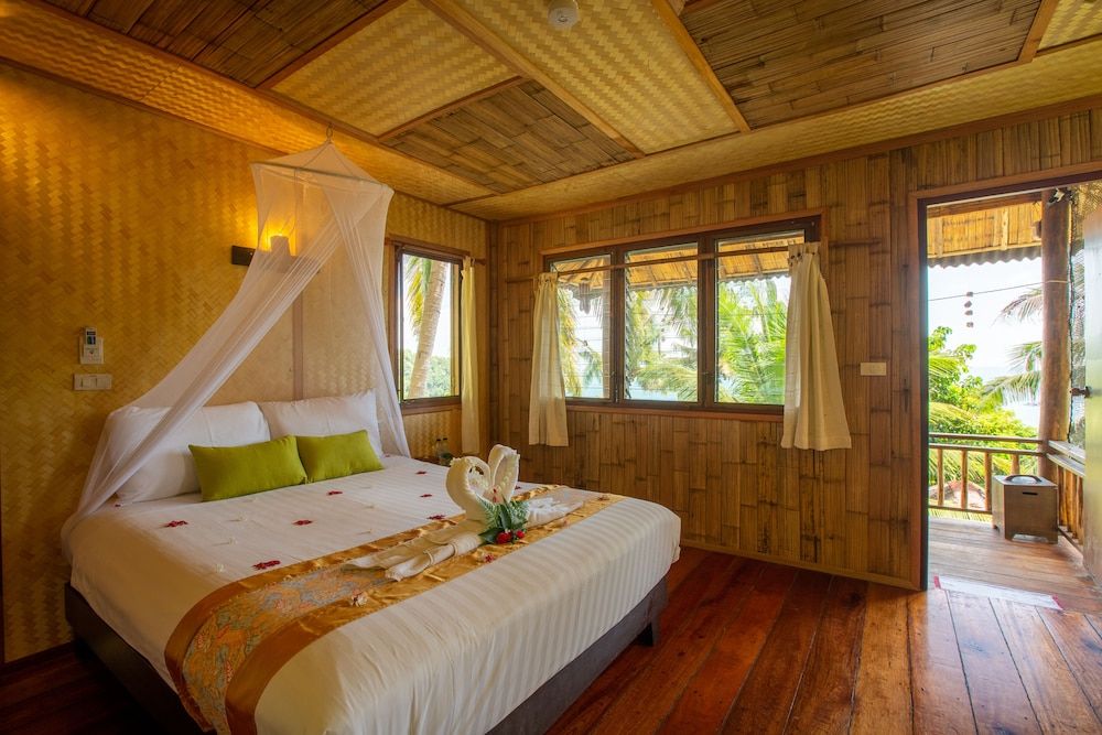 Railay Garden View Resort Bungalow, Sea View (Fan ) 2