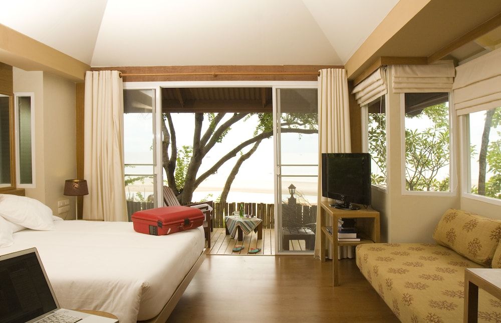 undefined Veranda Lodge 8