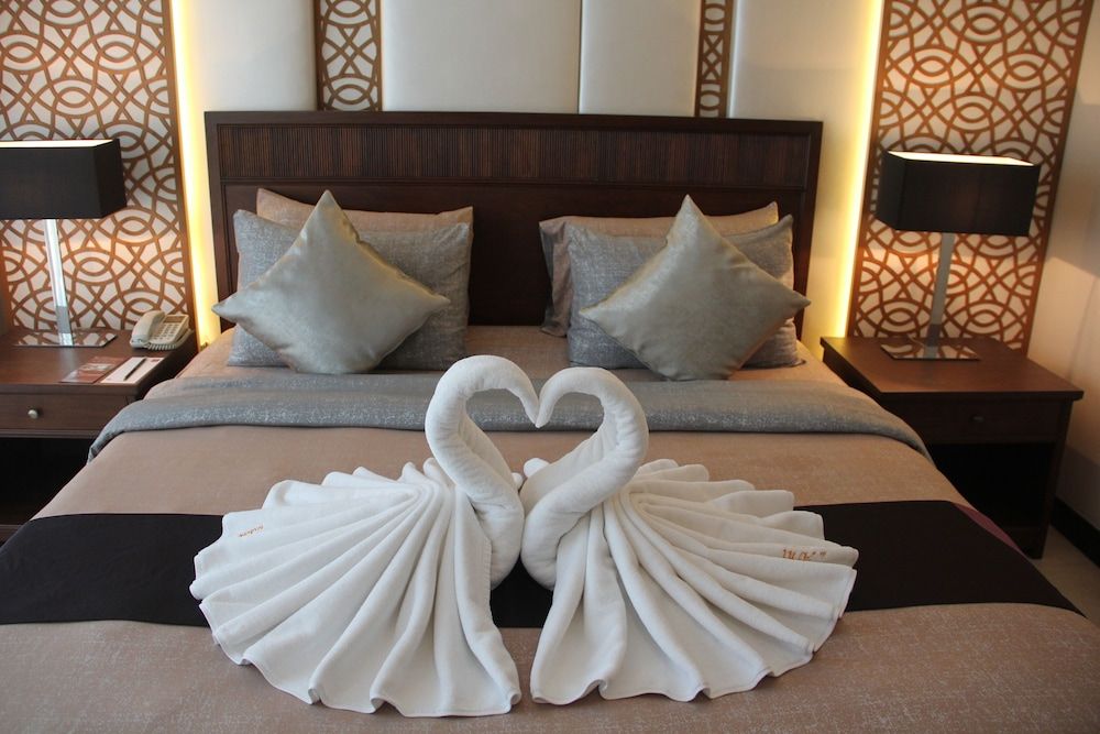 Deluxe Room with Bathtub