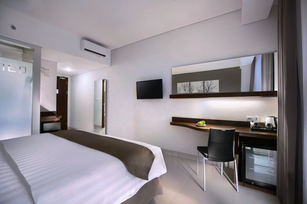 Hotel Neo Denpasar by ASTON Standard Room 2