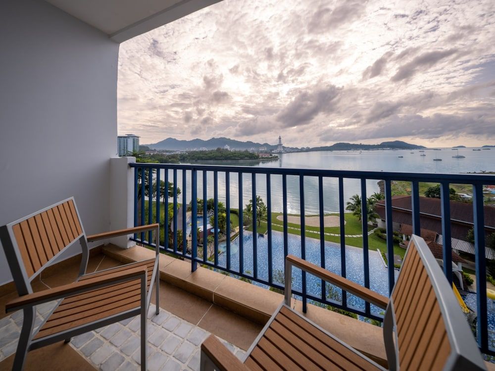 Dayang Bay Resort Langkawi Deluxe Sea View 4