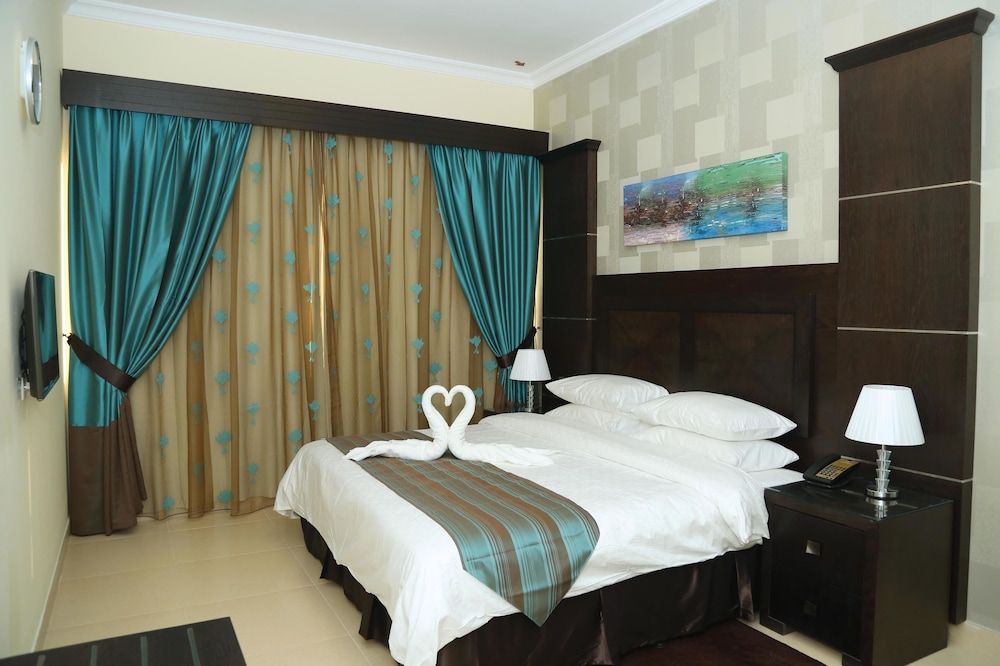 undefined Ivory Grand Hotel Apartments
