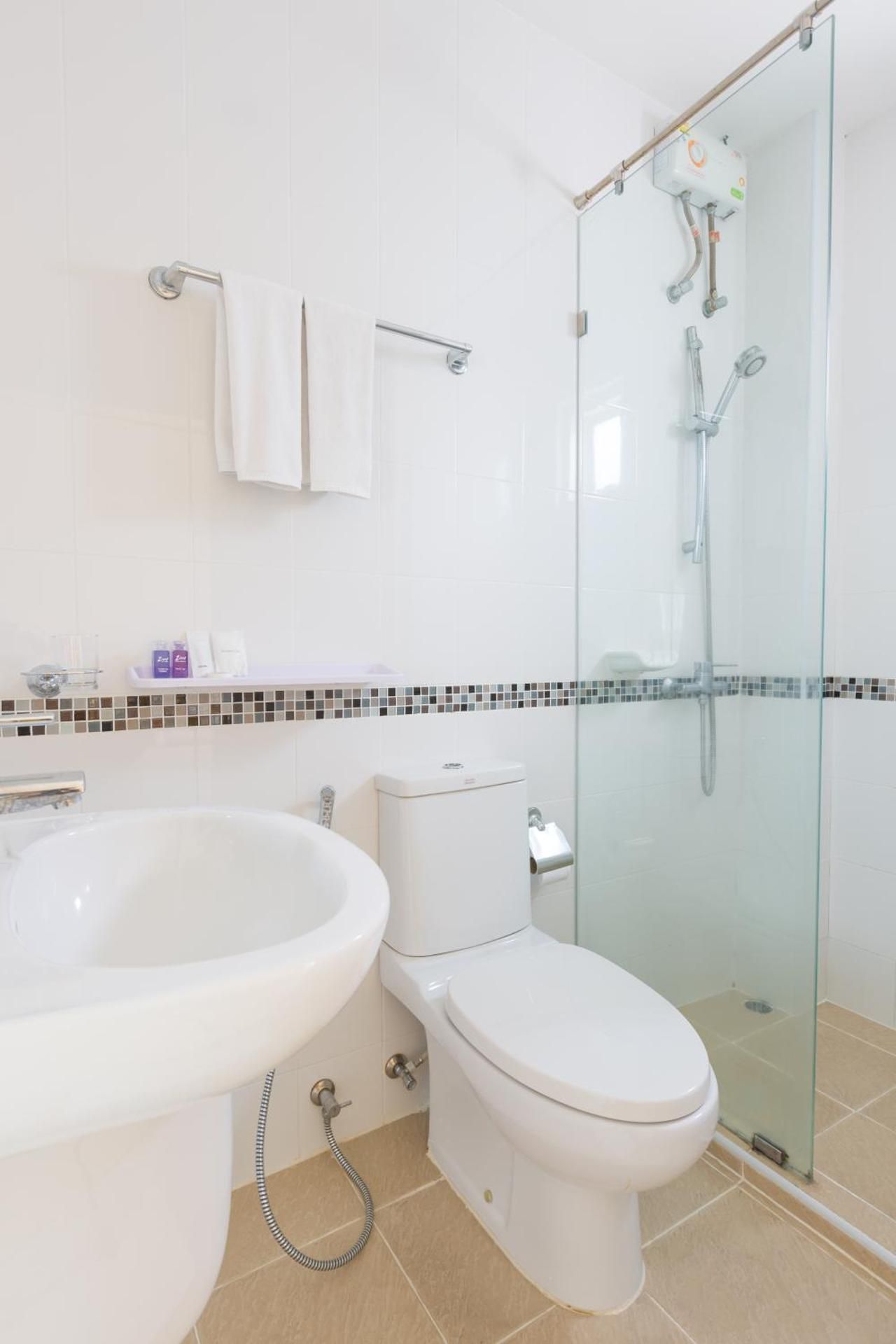 undefined Zing Resort & Spa 9