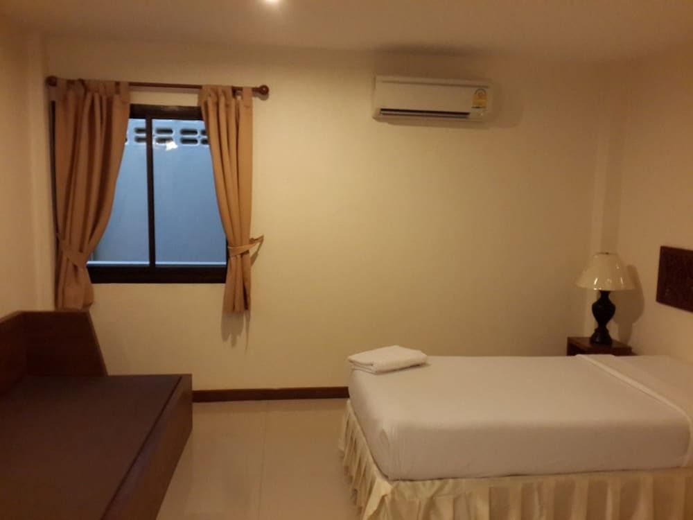 undefined Nathon Residence 5