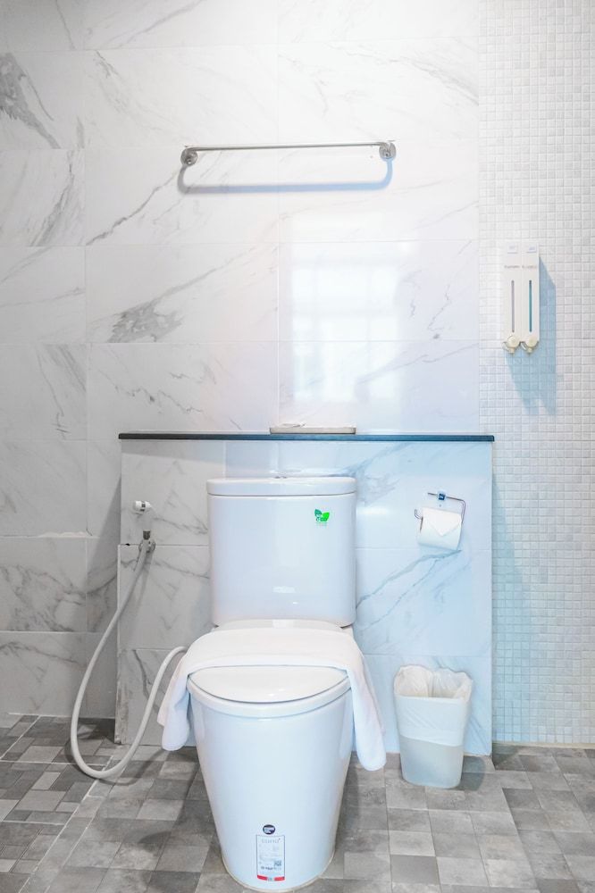 The Blue Pearl Kata Hotel Deluxe Studio 6