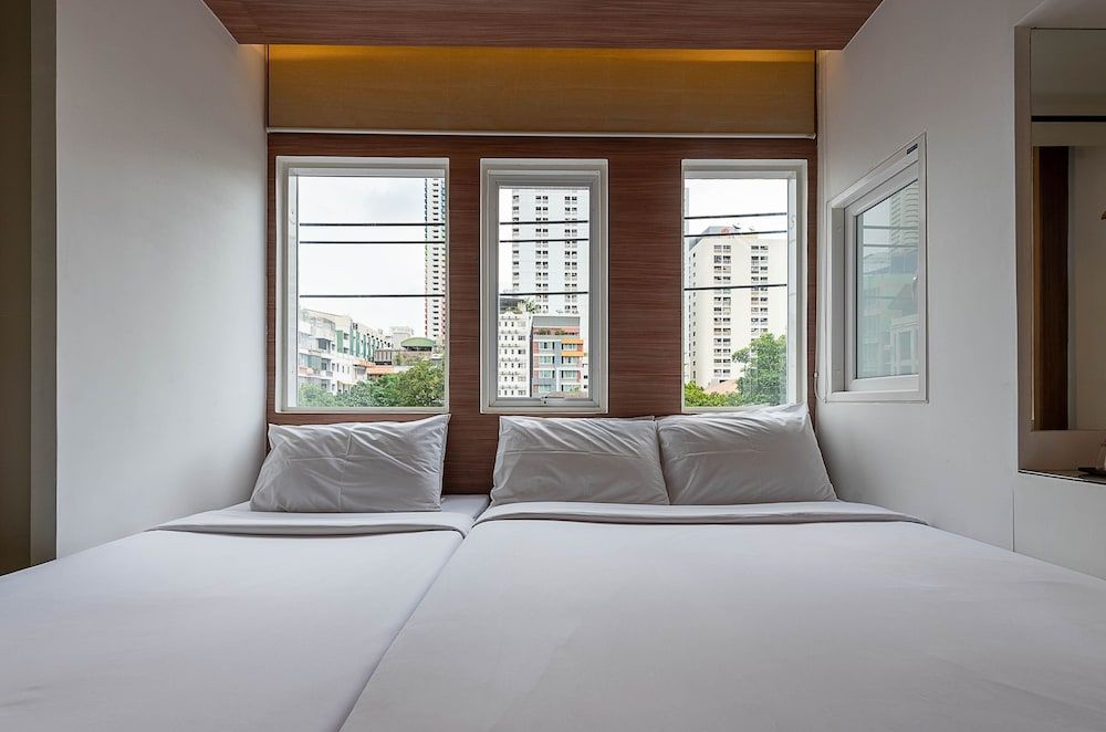 The Period Pratunam Everlasting (Deluxe) triple room 5