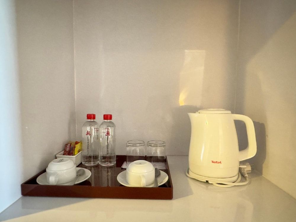 Town In Town Hotel Bangkok Super Deluxe Room - Twin 8