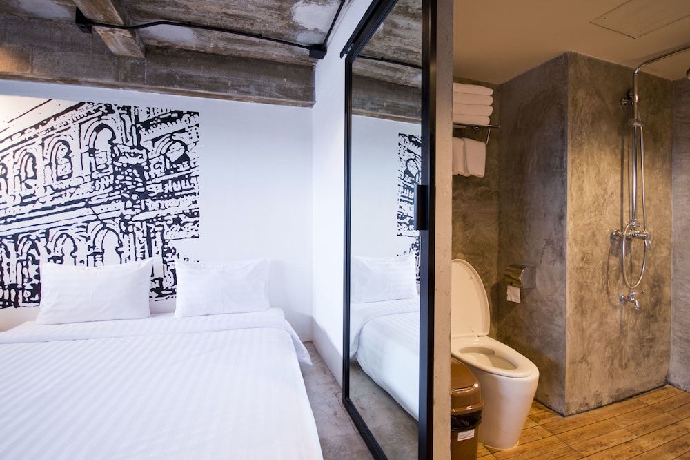 undefined Quip Bed & Breakfast Phuket Hotel 6