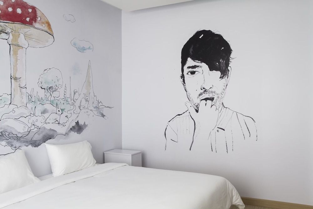 Beat Hotel Bangkok Deluxe King Room 14