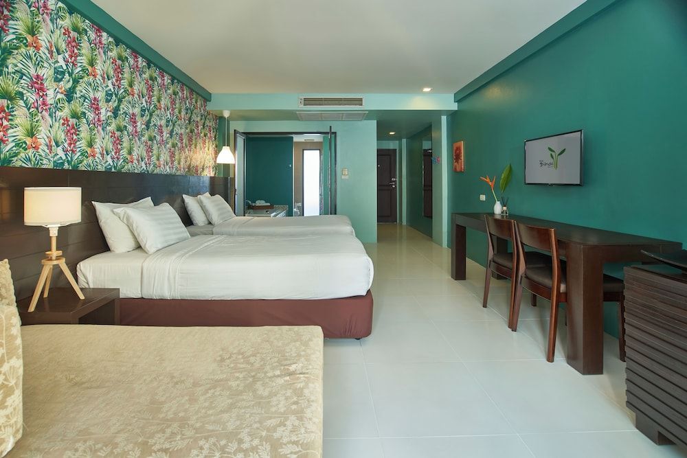 The Bihai Hua Hin Deluxe Room 2