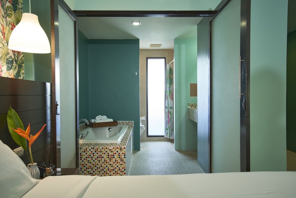 The Bihai Hua Hin Deluxe Room 5