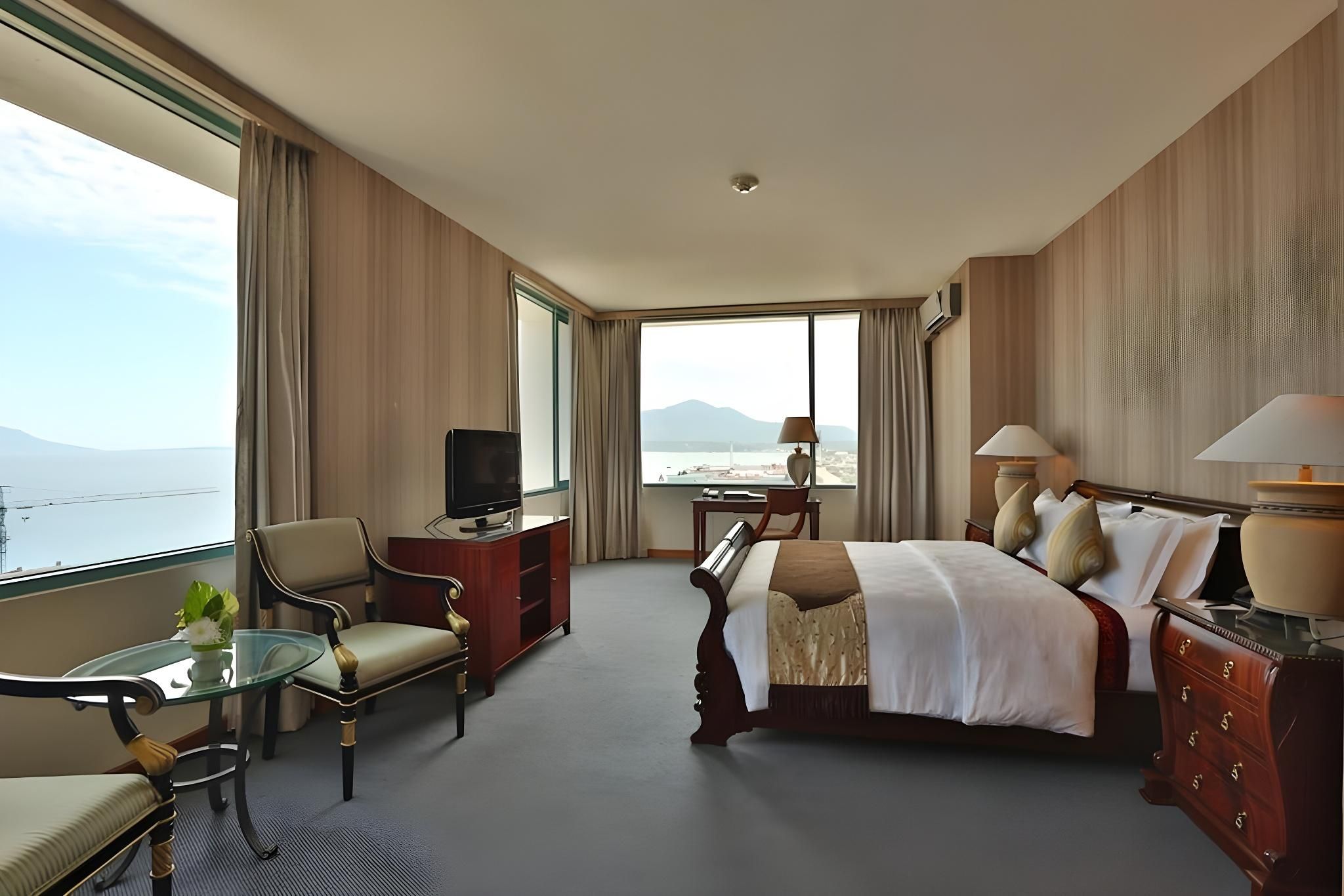 Aryaduta Manado Business Suite