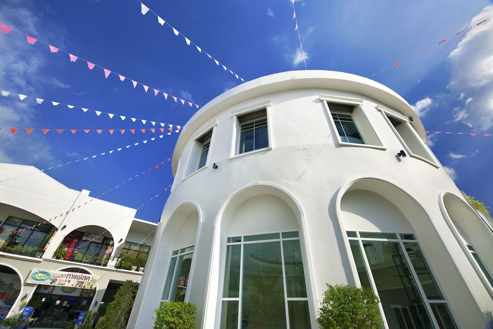 undefined Panini Residence 2