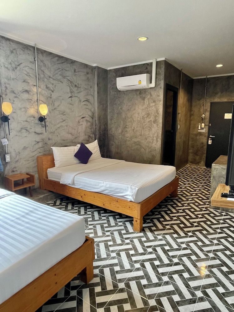 Na Siam Guesthouse Family Twin Room 5