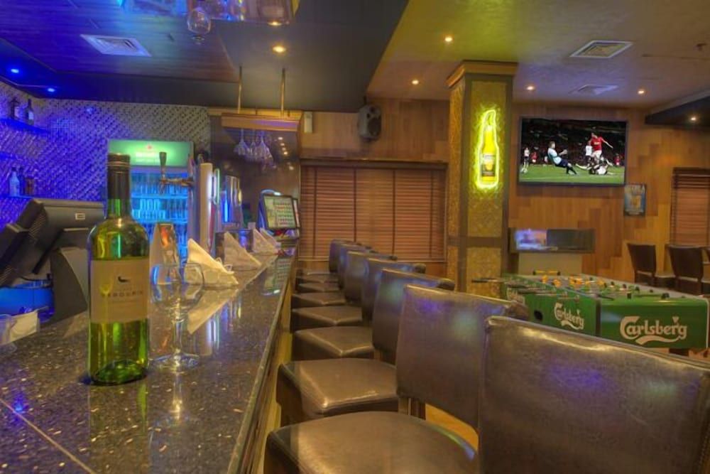 Sports bar