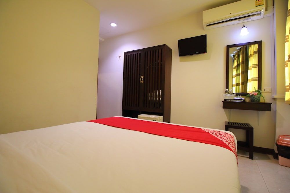 Super OYO 484 Pannee Residence Khaosan (Sha Plus) Standard Double Room 2