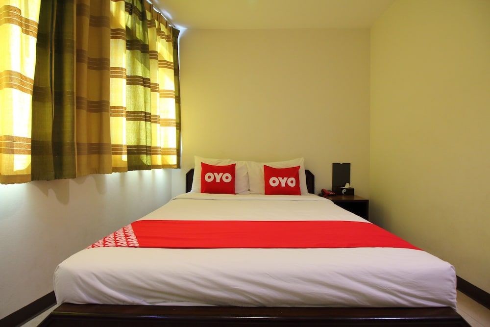 Super OYO 484 Pannee Residence Khaosan (Sha Plus) Standard Double Room 3