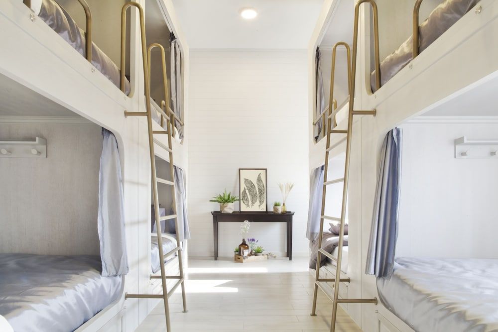 Golden Mountain Hostel