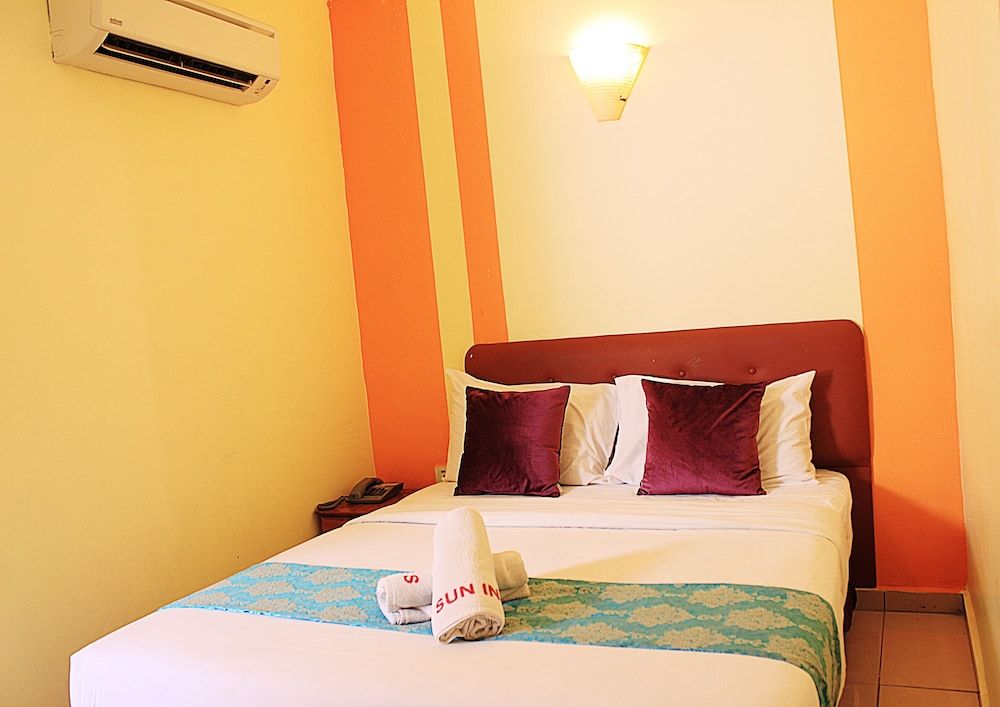 Deluxe Queen Room without Window