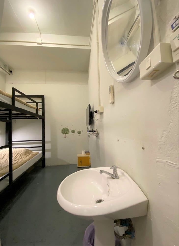 undefined Gotum Hostel 2 at Thalang Road 8