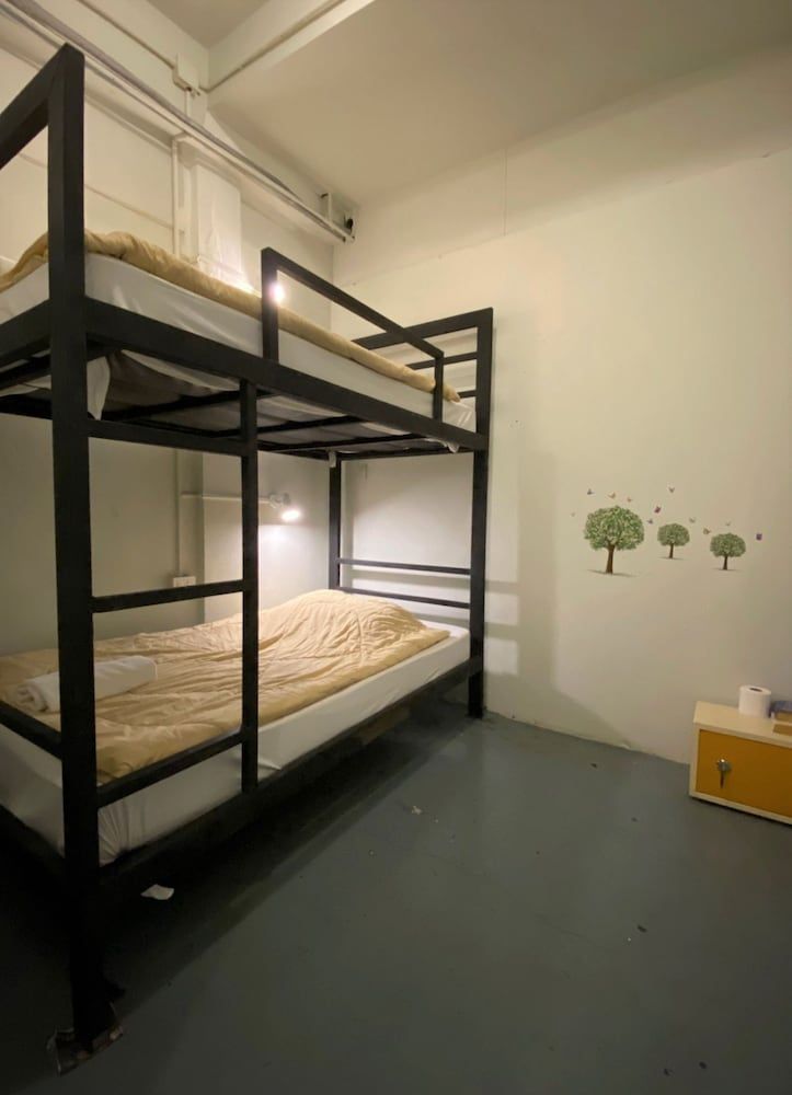 undefined Gotum Hostel 2 at Thalang Road 9