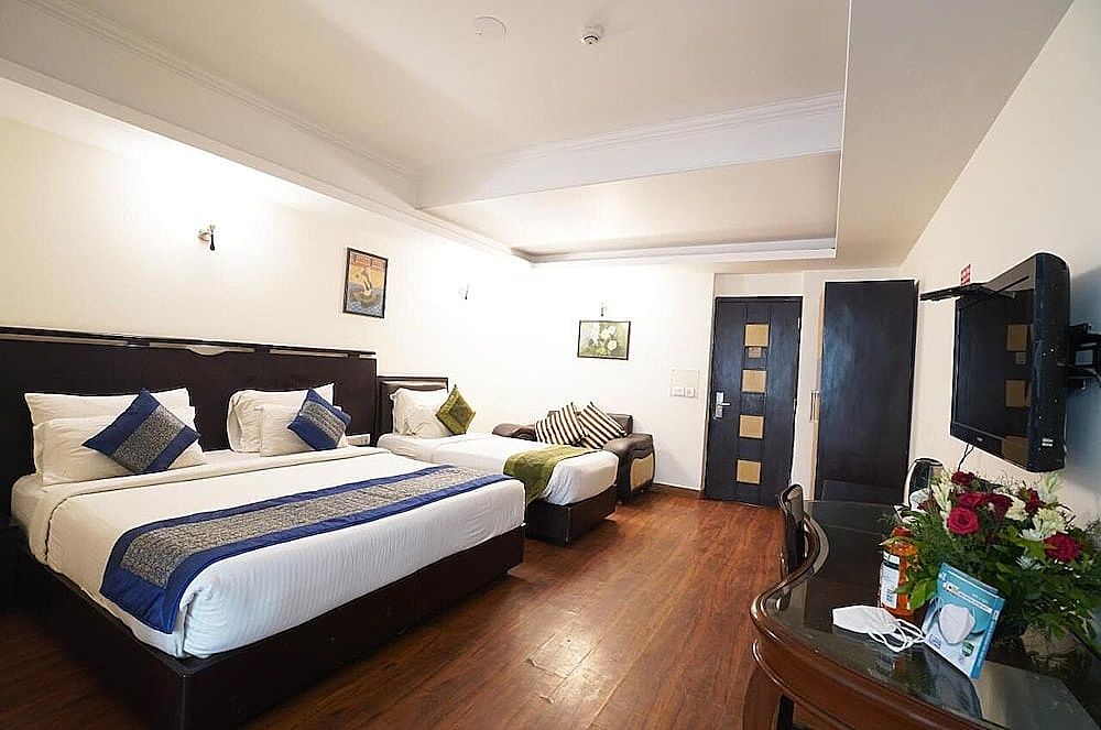 Elite Room