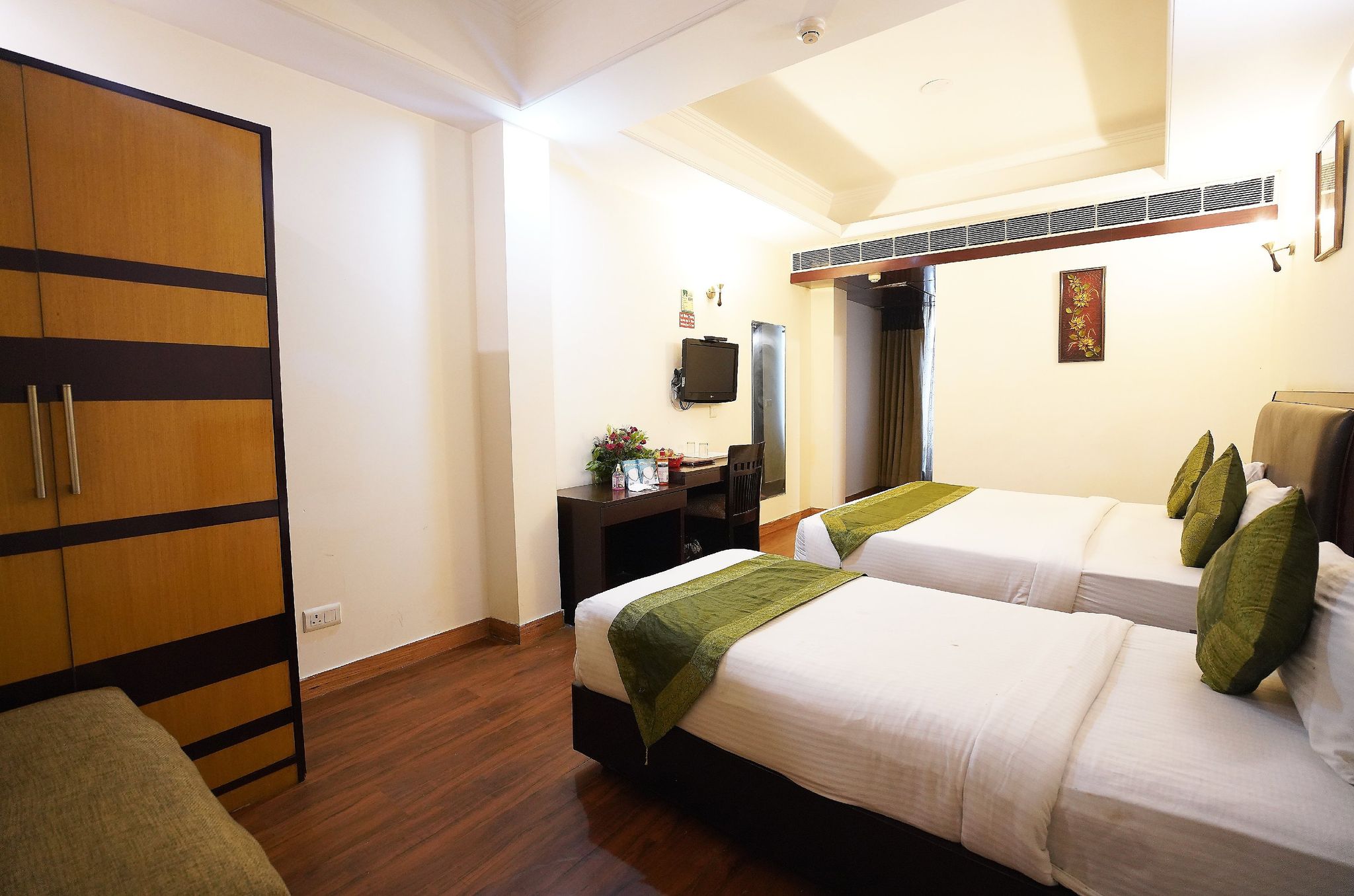 Airport Hotel Grand By Fantasia Deluxe Twin Room