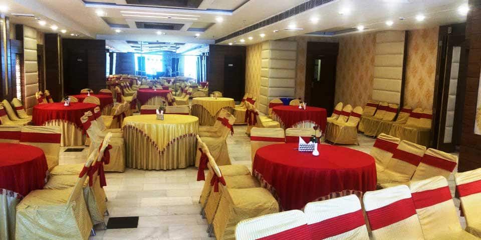 undefined Arjun Clarks INN 10