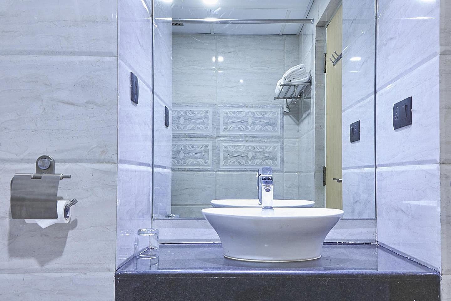 Akshaya Aura Premium Double or Twin Room 6